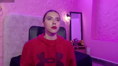 Snapshot of valentina_red18 chatting on 11/16/25, 02:11 Valentina online show from 11/16/25, 02:11