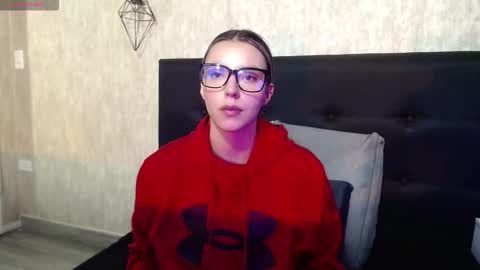 Snapshot of valentina_red18 chatting on 02/22/26, 03:43 Valentina online show from 02/22/26, 03:43