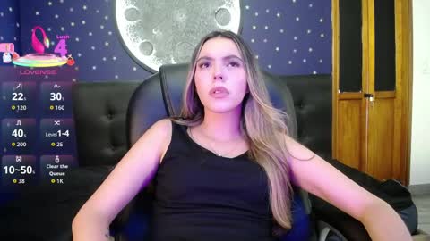 Snapshot of valentina_red18 chatting on 05/13/26, 08:06 Valentina online show from 05/13/26, 08:06