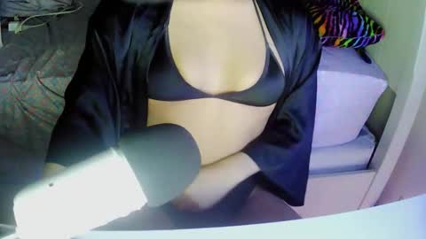 Snapshot of valentinaceleste chatting on 05/08/26, 05:35 Valentina Celeste online show from 05/08/26, 05:35