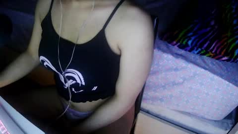 Snapshot of valentinaceleste chatting on 05/10/26, 05:34 Valentina Celeste online show from 05/10/26, 05:34