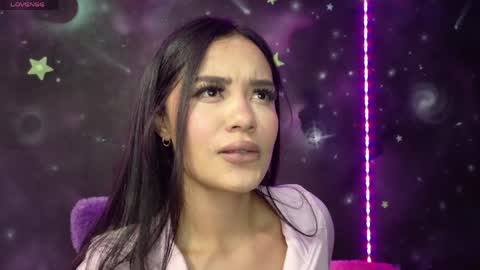 valentinarojass_ online show from 04/27/26, 05:22