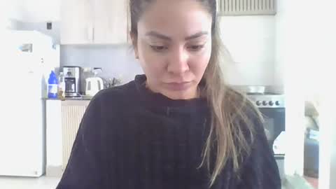 Snapshot of valentinaseleni24 chatting on 06/29/26, 06:08 valentinaseleni24 online show from 06/29/26, 06:08