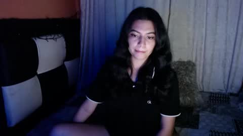 Snapshot of valentinasmith18 chatting on 04/25/26, 12:24 valentinasmith18 online show from 04/25/26, 12:24