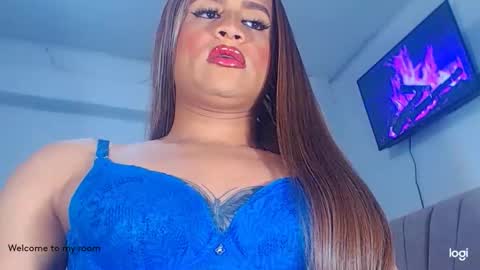 Snapshot of valentinaxxxdoll chatting on 02/08/26, 08:23 VALENTINA online show from 02/08/26, 08:23