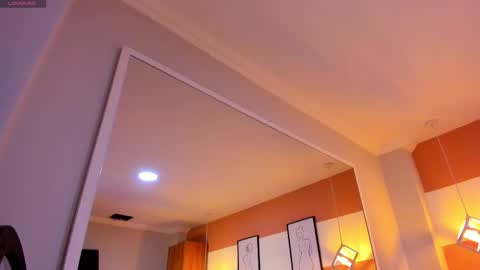 Snapshot of valentine_mia_ chatting on 12/21/25, 07:54 Mia online show from 12/21/25, 07:54