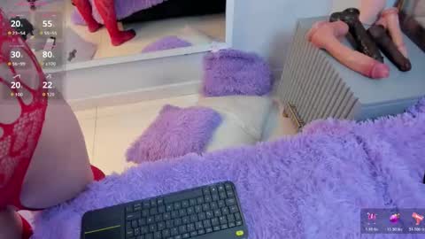 Snapshot of valentine_mia_ chatting on 01/31/26, 07:11 Mia online show from 01/31/26, 07:11