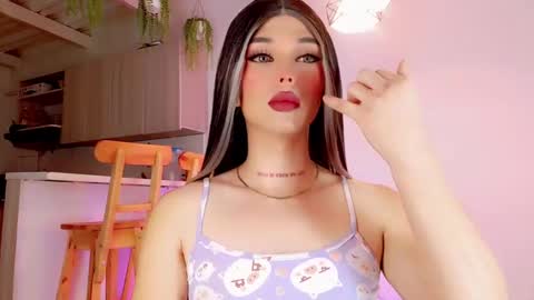 Snapshot of valentinne_marian chatting on 02/09/25, 12:08 Marian online show from 02/09/25, 12:08