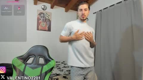 valentino online show from 10/11/25, 01:05