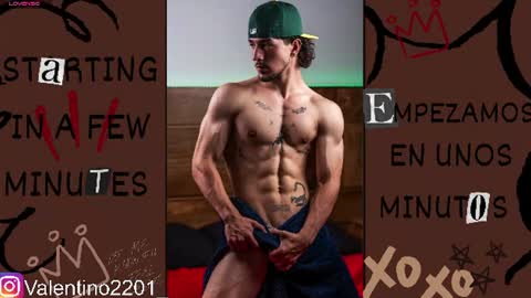 Snapshot of valentino_2201 chatting on 06/11/26, 11:58 Valentino - 15 OFF valentino2201 online show from 06/11/26, 11:58