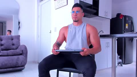    online show from 12/10/24, 07:43