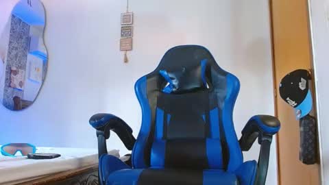 Mistery Guy online show from 10/28/25, 05:15