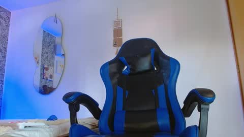 Mistery Guy online show from 12/02/25, 05:19