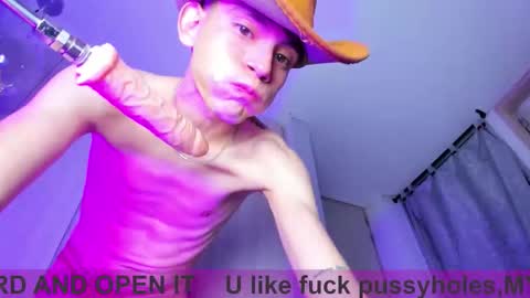 Snapshot of valentinomoreti chatting on 02/28/26, 06:25 Valentino online show from 02/28/26, 06:25