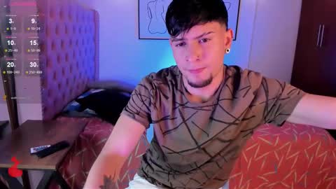 Snapshot of valentinoo_10 chatting on 02/08/26, 01:20 Manuel online show from 02/08/26, 01:20