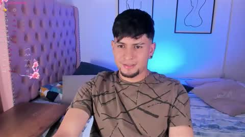 Snapshot of valentinoo_10 chatting on 02/18/26, 07:43 Manuel online show from 02/18/26, 07:43