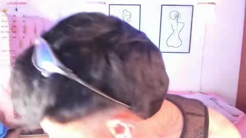 Snapshot of valentinoo_10 chatting on 02/25/26, 11:14 Manuel online show from 02/25/26, 11:14