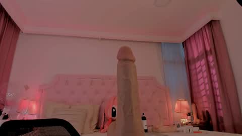 Vale Toro  online show from 05/07/26, 02:00