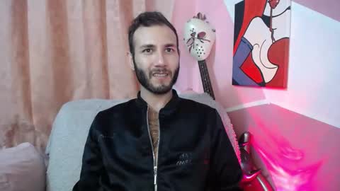 Snapshot of valeri_cove chatting on 10/21/25, 07:09 Valeri Cove online show from 10/21/25, 07:09