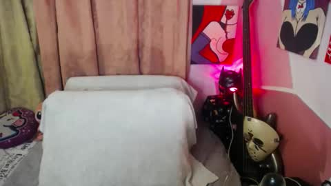 Snapshot of valeri_cove chatting on 11/21/25, 04:11 Valeri Cove online show from 11/21/25, 04:11