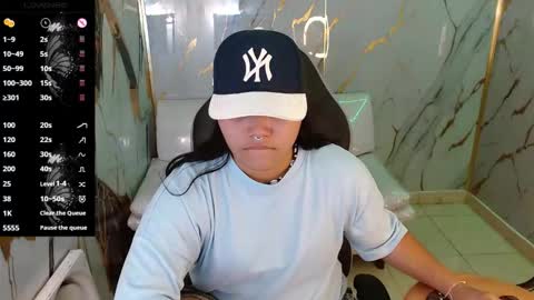 Snapshot of valeri_harpers4 chatting on 03/22/26, 01:25 valeri_harpers4 online show from 03/22/26, 01:25