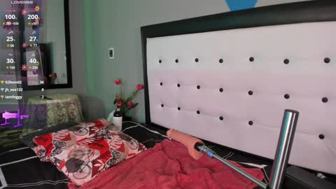 Snapshot of valeri_hurtado chatting on 12/19/24, 05:29 Valeria online show from 12/19/24, 05:29