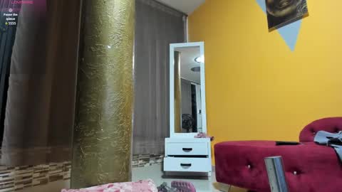 Snapshot of valeri_hurtado chatting on 10/07/25, 02:09 Valeria online show from 10/07/25, 02:09