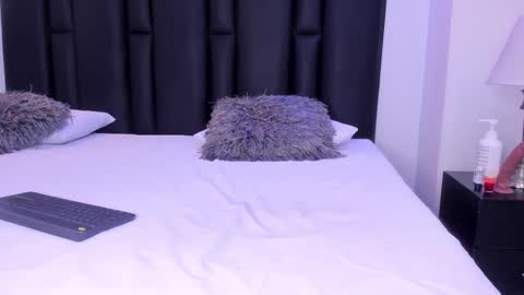 valeri_tafur online show from 02/15/25, 02:00