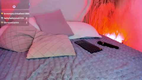 valeria_carter_ online show from 12/03/25, 01:13