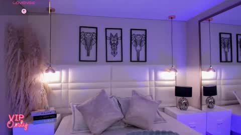 Snapshot of valeria_carter_ chatting on 02/04/26, 03:23 valeria_carter_ online show from 02/04/26, 03:23