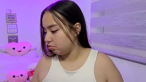 Snapshot of valeria_cherry chatting on 04/22/26, 03:31 valeria online show from 04/22/26, 03:31