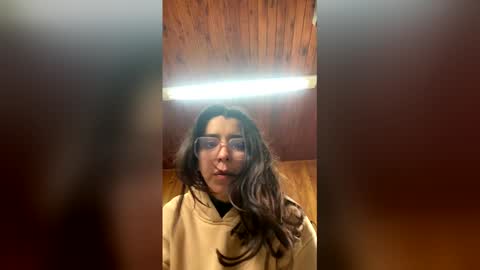 Snapshot of valeria_feroz chatting on 05/21/26, 12:56 valeria_feroz online show from 05/21/26, 12:56