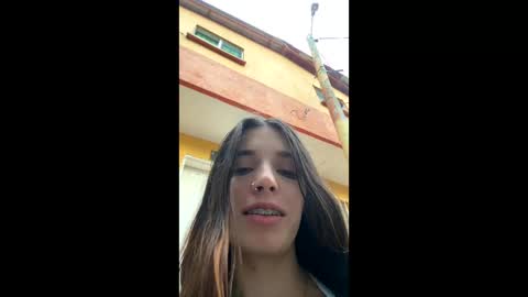 Snapshot of valeria_mendozza chatting on 01/01/25, 11:16   online show from 01/01/25, 11:16