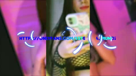 Snapshot of valeria_mendozza chatting on 03/10/25, 08:04   online show from 03/10/25, 08:04