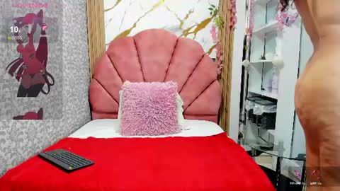 Costume lover online show from 06/18/26, 07:07