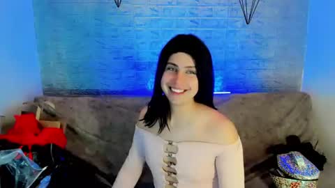 valeriagill_ online show from 06/13/26, 12:19