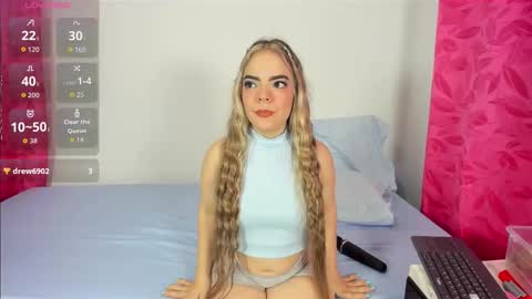 valerialoren online show from 09/09/25, 03:06