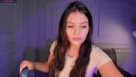 Snapshot of valeriaroldanx chatting on 01/15/26, 10:31 Valeria online show from 01/15/26, 10:31