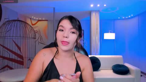 Snapshot of valeriaroldanx chatting on 03/03/26, 10:21 Valeria online show from 03/03/26, 10:21