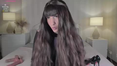 Valeria online show from 11/11/25, 12:05