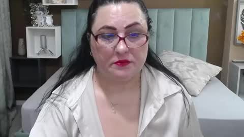 valeriasmiths online show from 06/03/26, 05:54