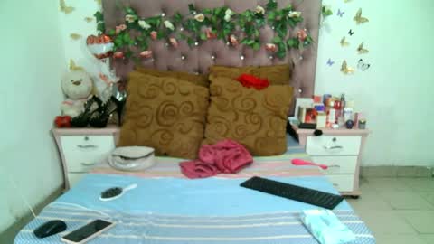 La valerie26 online show from 09/25/25, 12:58