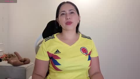 Snapshot of valeriavg_ chatting on 06/23/26, 11:19 VALERIA online show from 06/23/26, 11:19