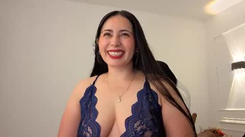 Snapshot of valeriavg_ chatting on 07/20/26, 11:23 VALERIA online show from 07/20/26, 11:23