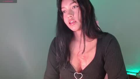 Snapshot of valeribell1 chatting on 12/04/24, 08:40 Valeri online show from 12/04/24, 08:40