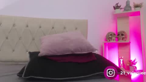 Valeriee online show from 01/09/25, 12:09