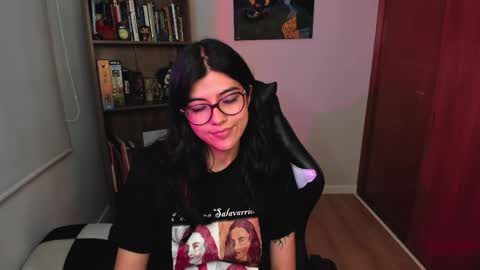 Snapshot of valerie__sky chatting on 06/05/26, 03:35 Val online show from 06/05/26, 03:35