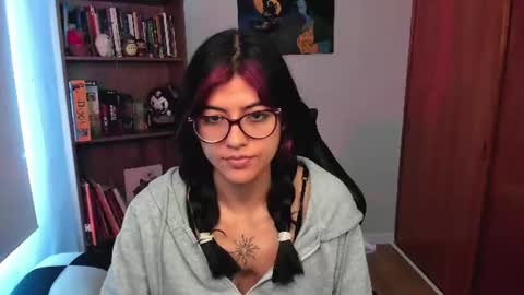 Snapshot of valerie__sky chatting on 07/21/26, 02:52 Val online show from 07/21/26, 02:52