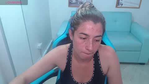 Snapshot of valerie_b chatting on 12/17/24, 03:39 valerie_b online show from 12/17/24, 03:39