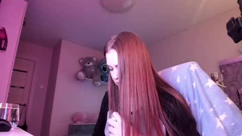 Snapshot of valerie_cutee chatting on 01/18/26, 10:13 Lera online show from 01/18/26, 10:13